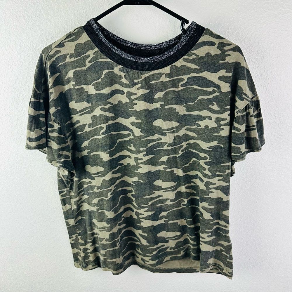 Nicole Miller Linen Blend Camo Ruffle Sleeve Tee Size S